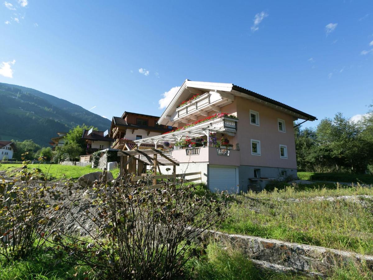 Apartment With Terrace In Aschau Im Zillertal Exterior photo